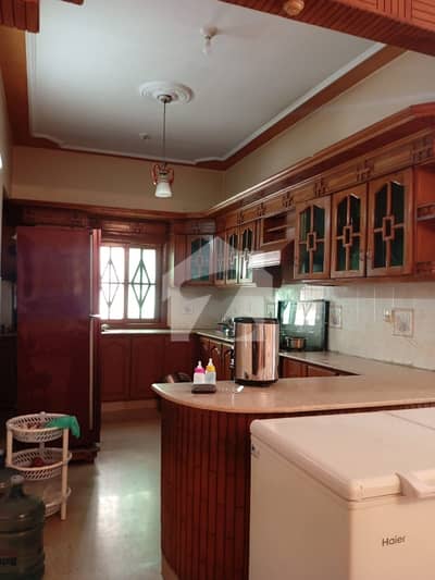 400 Square Yard Bungalow Available for Sale in Gulistan e Jauhar
