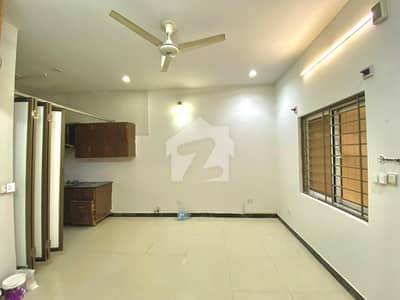 D12/4 4 marla upper portion 2bed rooms with Attached washroom kitchen lounge Plus servent quarter plus washroom rent demand 70k