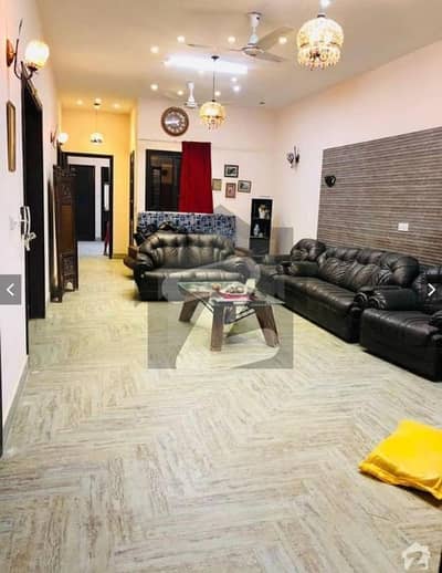 Double Storey 490 Square Yards House Available In Gulshan-e-Iqbal - Block 10 For sale