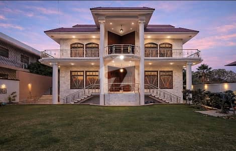 Your Ideal 1000Square Yards House Has Just Become Available In Gulshan-e-Iqbal - Block 7