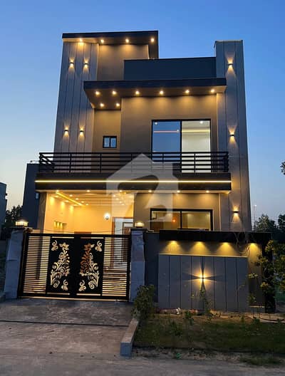 5-Marla Double Story Fresh HOUSE available For SALE CITIHOUSING samundri road Faisalabad.