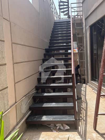 Upper Portion Available For Rent in Clifton Block 4