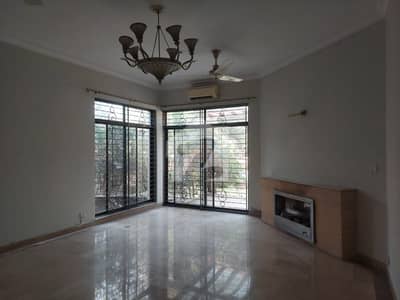 2 KANAL LUXURY CORNER HOUSE FOR RENT