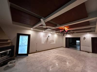 2 KANAL FULL HOUSE FOR RENT CANTT