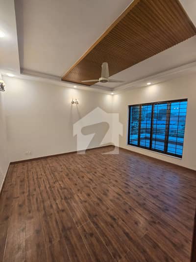 26 Marla house for sale in abid Majeed Road main cantt l