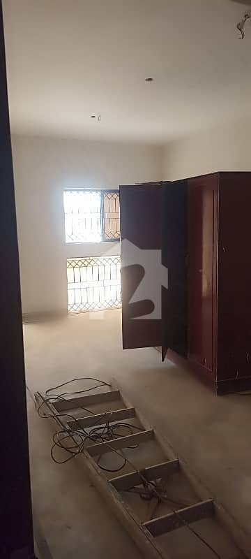 Beautifully House Is Available For Rent In Clifton Block 4