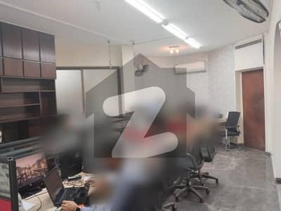 4 Kanal Commercial House For Rent Parking For 40 Cars 6 Bedroom 2 Big Hall Drowning Dining Room Tv Lounge For Multinational Companies