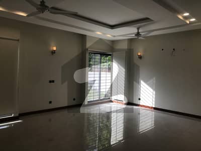 Solar Installed 20 KV With Green Meters Electricity Bill 0 Prime Location Beautiful Fully Renovated 1 Kanal House For Rent In Askari 9 Four Bedrooms Drowning Dining Tv Lounge