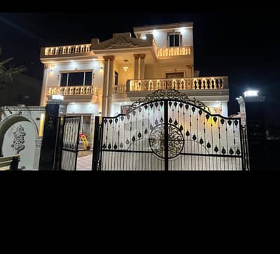 لاہور موٹر وے سٹی ۔ بلاک ٹی پرائم لاھور موٹروے سٹی,لاہور میں 6 کمروں کا 1 کنال مکان 4.1 کروڑ میں برائے فروخت۔