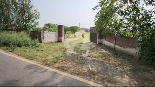 بیدیاں روڈ لاہور میں 26 کنال فارم ہاؤس 15.5 کروڑ میں برائے فروخت۔
