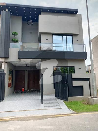 5 Marla Brand New House For Sale Park View City, Lahore