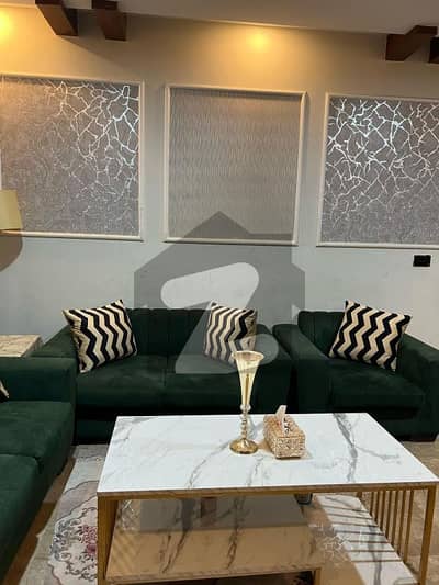 10 Marla Beautiful House For Sale 10 Marla Beautiful House For Sale