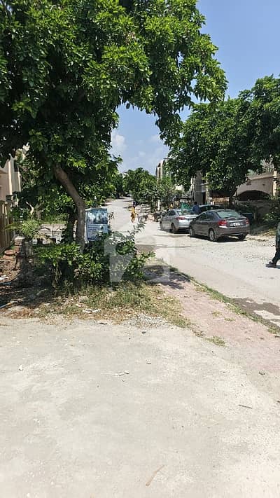 5 M Best Street 8 Best Location Ideal Ur Home N Investment Future Potential Surrounded By Homes