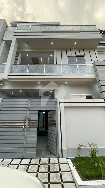 A Prime Location House Of 5 Marla In Arbab Sabz Ali Khan Town Executive Lodges