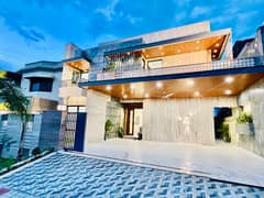 Attractive 20 Marla Designer House For Sale