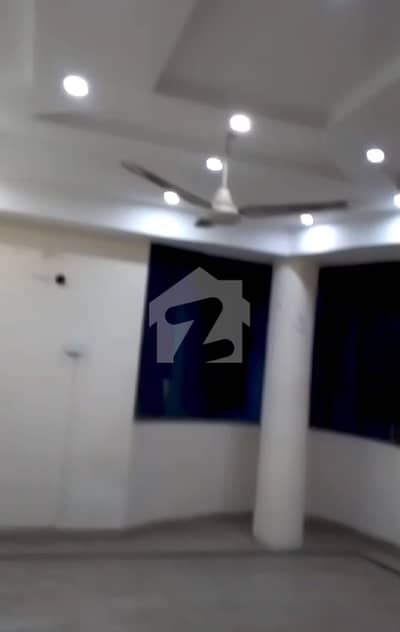 این ایف سی 1 لاہور میں 2 مرلہ Studio فلیٹ 27.0 ہزار میں کرایہ پر دستیاب ہے۔
