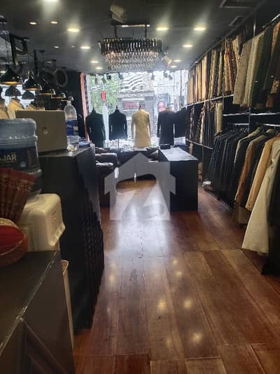 ایم ایم عالم روڈ گلبرگ,لاہور میں 1 مرلہ Studio دکان 10.75 کروڑ میں برائے فروخت۔