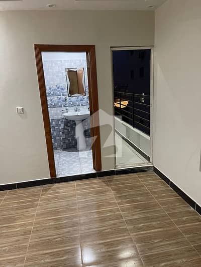2 Bedroom Apartment Available For Rent Is A Good Location
