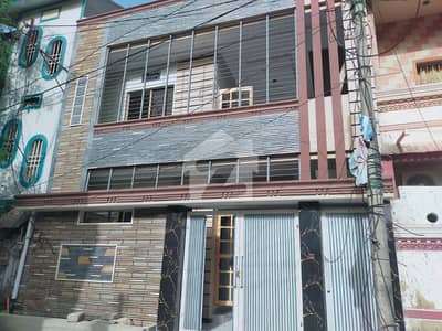 نارتھ کراچی ۔ سیکٹر 9 نارتھ کراچی,کراچی میں 4 کمروں کا 5 مرلہ مکان 3.15 کروڑ میں برائے فروخت۔