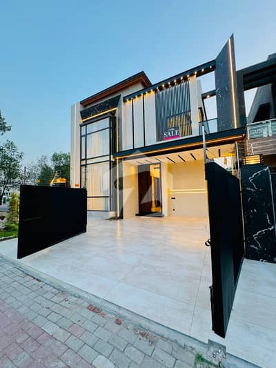 Brand New 10 Marla House Available For Sale In Quaid Block Sector E Bahria Town Lahore Brand New 10 Marla House Available For Sale In Quaid Block Sector E Bahria Town Lahore