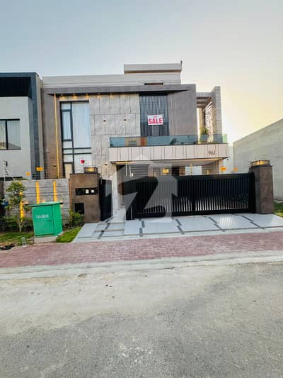 Brand New 10 Marla House Sui Gas Available For Sale In Overseas B Bahria Town Lahore