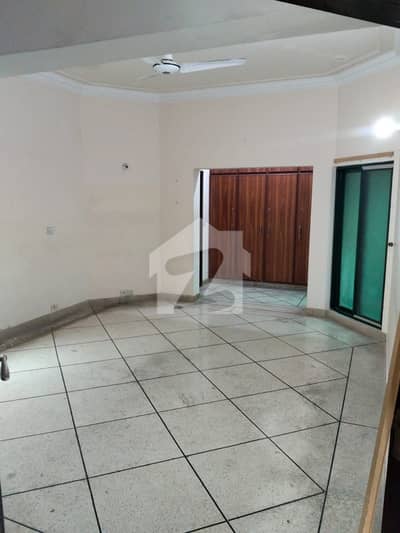 1 KANAL HOUSE AVAILABLE FOR RENT MODEL TOWN BLOCK G