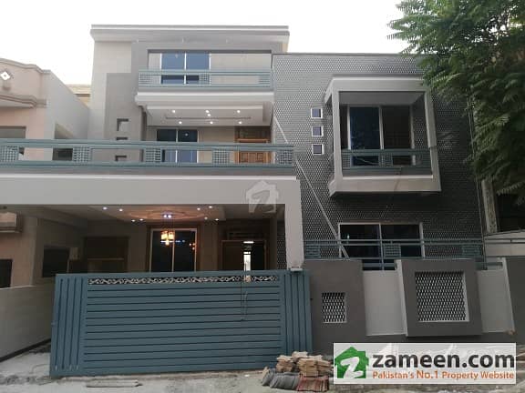 Brand New 10 Marla Triple Storey House For Sale
