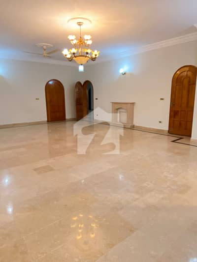 Fully Independent House 4 Bedrooms Attached Bathrooms DD Lounge Kitchen Car Parking