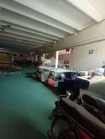 2 Kanal 10 Marla Single Storey Near Ferozpur Road Factory For Rent