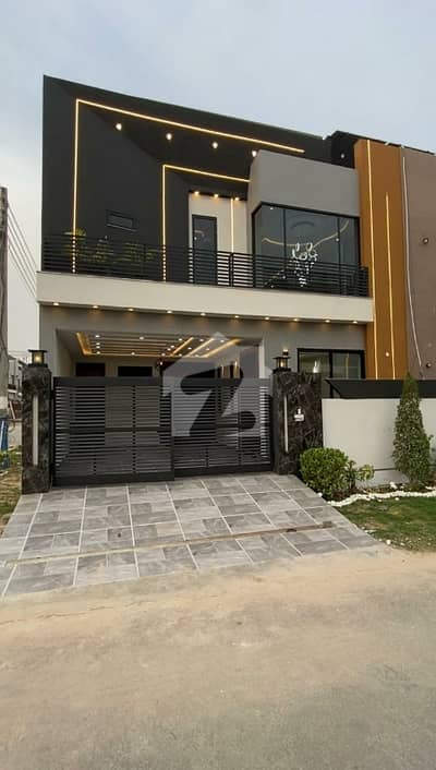 5 MARLA CORNER MODREN HOUSE IN BUCH VILLAS