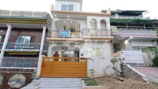 جی ۔ 8/2 جی ۔ 8,اسلام آباد میں 5 کمروں کا 7 مرلہ مکان 8.5 کروڑ میں برائے فروخت۔