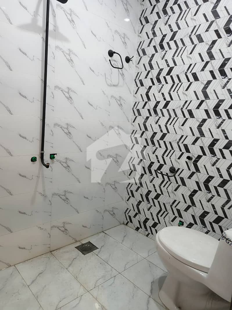 Prime Location Flat For sale In Beautiful Peshawar Road Prime Location Flat For sale In Beautiful Peshawar Road