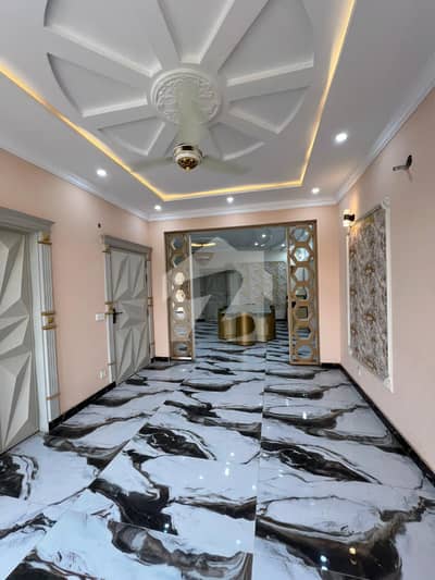 10 MARLA BRAND NEW HOUSE FOR SALE AT CENTRAL DISTRICT BLOCK