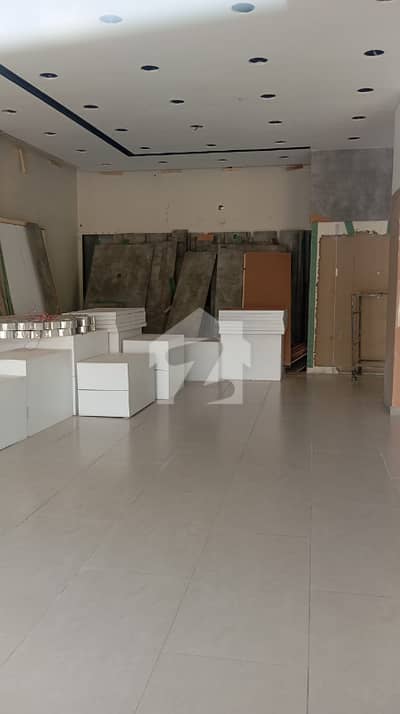 ایف ۔ 7 مرکز ایف ۔ 7,اسلام آباد میں 8 مرلہ Studio دکان 21.0 لاکھ میں کرایہ پر دستیاب ہے۔