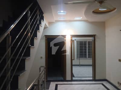 4 MARLA FULL HOUSE FOR RENT IN G13 ISLAMABAD IDEAL LOCATION OF G13