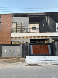 Prime Location House Of 5 Marla For Sale In Buch Villas Phase 2 - Manik Block