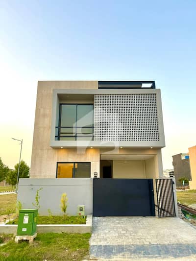 Beautiful Designer House in Faisal Hills