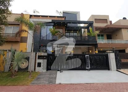 10 Marla Spacious House Available In Bahria Town - Rafi Block For Sale