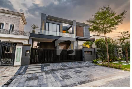 Luxury 1 Kanal Residence Up For Sale Top Location Stylish Architecture Family Living Luxury 1 Kanal Residence Up For Sale Top Location Stylish Architecture Family Living