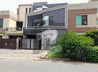 For Sale Modern 5 Marla Double-Storey House in Bahria Town Lahore For Sale Modern 5 Marla Double-Storey House in Bahria Town Lahore