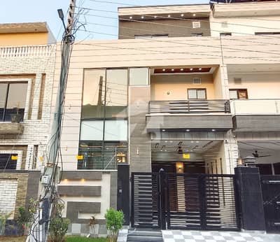 Central Park - Block A1 5 Marla House Up For Sale Central Park - Block A1 5 Marla House Up For Sale