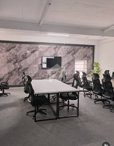 08 MARLA COMMERCIAL FULLY FURNISHED OFFICE AVAILABLE