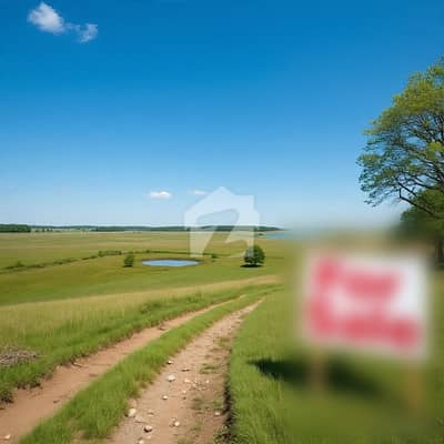 PLOT FOR SALE 2000 YARDS DHA PHASE 8 OUTCLASS LOCATION BEST FOR HOMEMAKERS