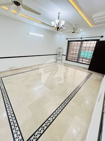 Beautiful Uper Portion For Rent