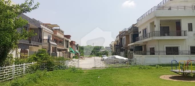 Good Location Grey Structure House
