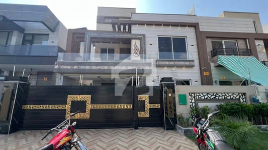 10 Marla Ultra-Modern House For Rent At Bahria Orchard Central Block Lahore