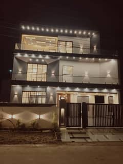 Prime Location Buch Villas Phase 2 - Manik Block House Sized 10 Marla Is Available