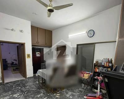 10-Marla 5-Bedrooms House Available For Sale In St John Park Lahore Cantt 10-Marla 5-Bedrooms House Available For Sale In St John Park Lahore Cantt