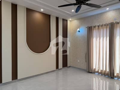 10.25 MARLA ELEGANT AND FULLY MAINTAINED SUPER HOT LOCATED BUNGALOW IS AVAILABLE IN BANKERS AVENUE BLOCK H, LAHORE.