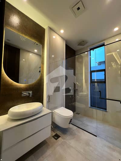 5 MARLA ELEGANT SUPER HOT LOCATED BUNGALOW IS AVAILABLE IN DHA, LAHORE.